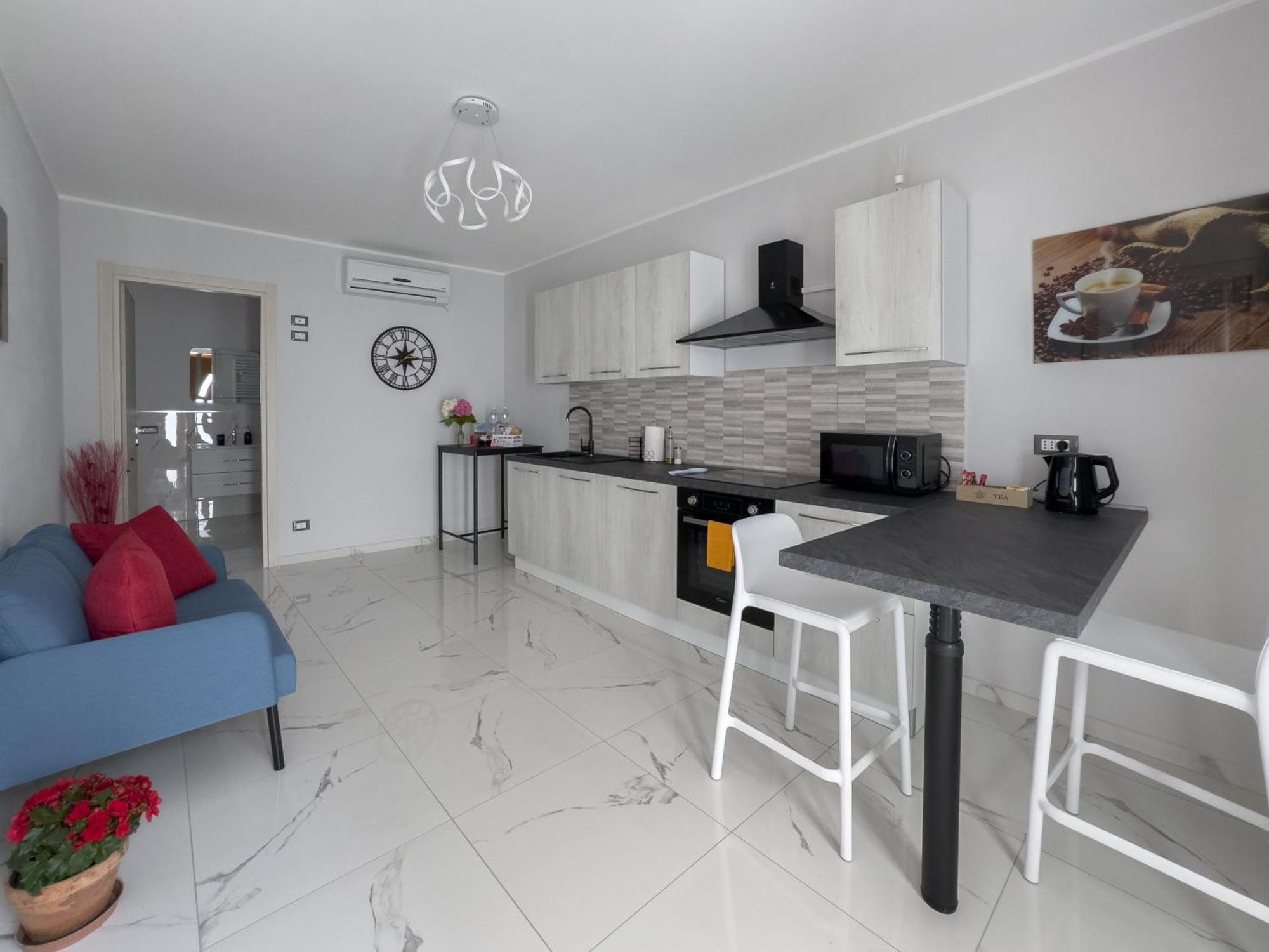 Roero Sunset Apartment โกโวเน ภายนอก รูปภาพ