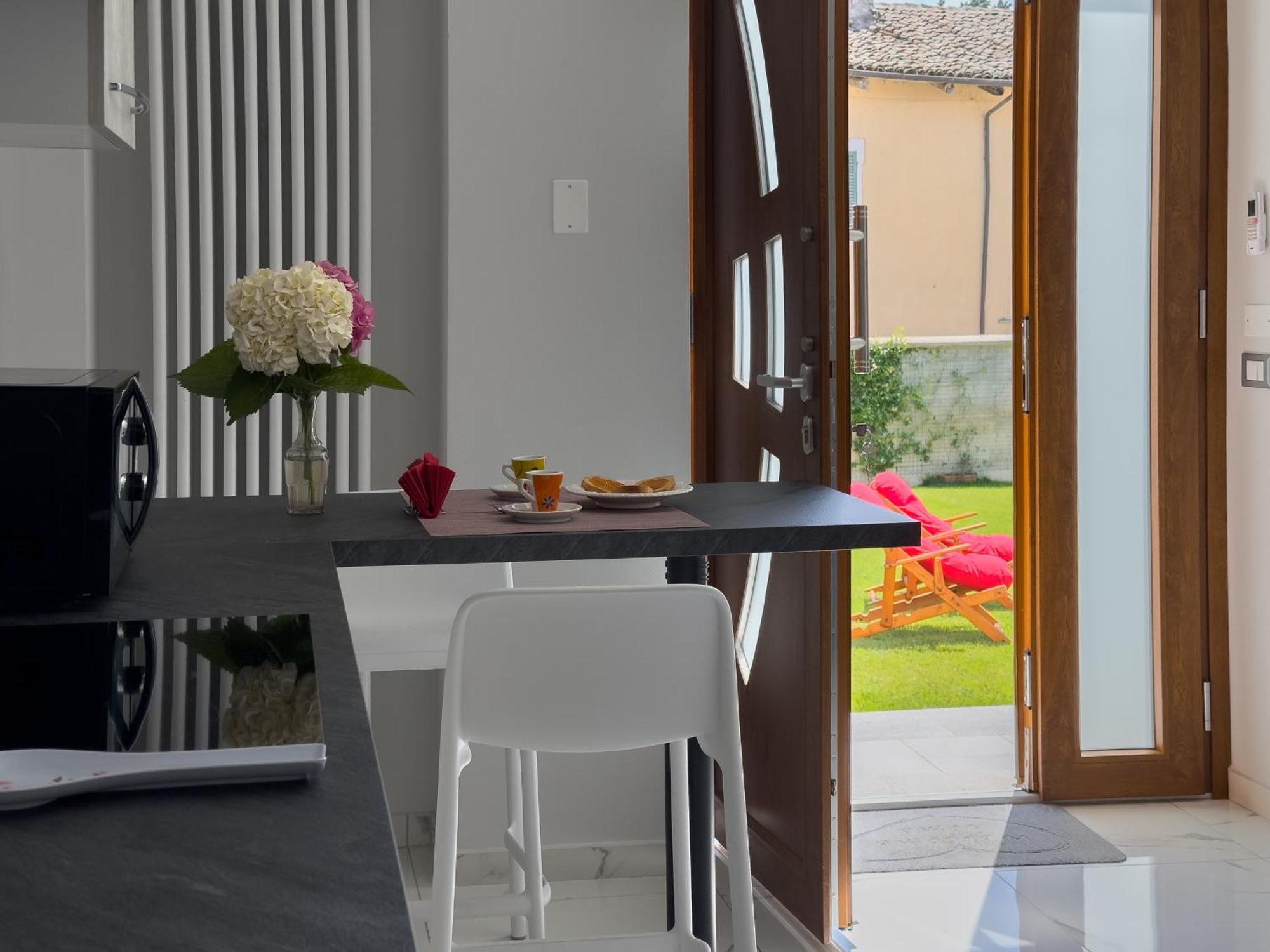 Roero Sunset Apartment โกโวเน ภายนอก รูปภาพ